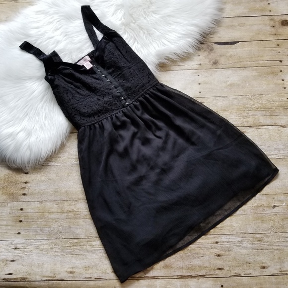 Band of Gypsies Dresses & Skirts - BAND OF GYPSIES STRAP CROCHET HOOKS FRONT DRESS
